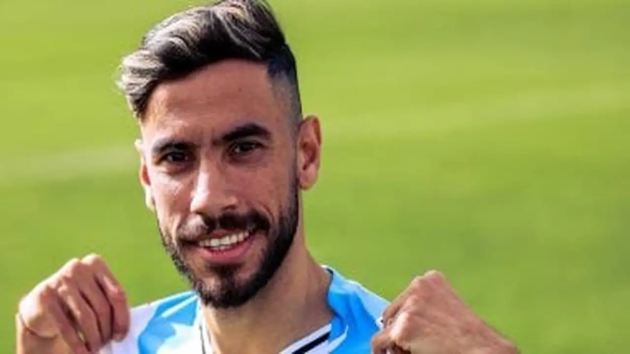 رسميا.. بيراميدز يعلن التعاقد مع ناصر ماهر